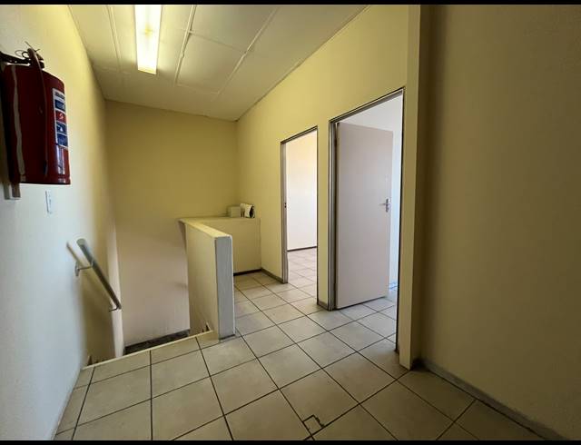 378M² WAREHOUSE TO LET IN SEBENZA